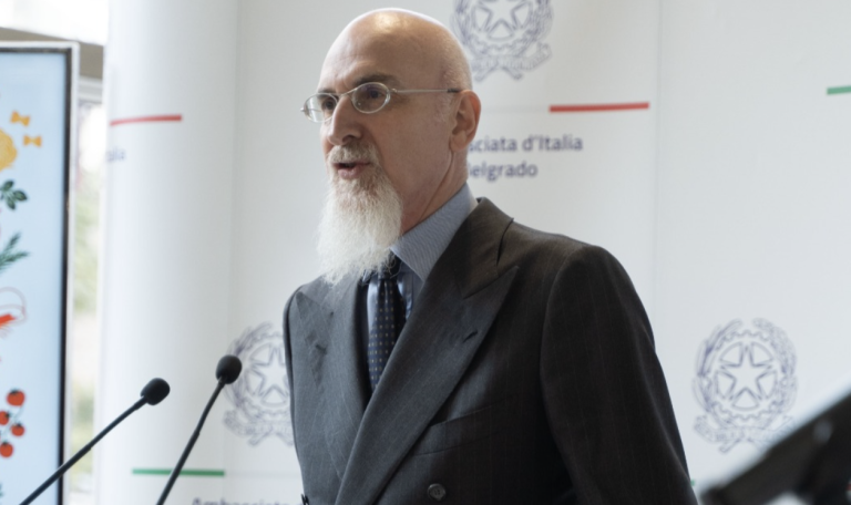 Screenshot 2025-11-17 at 23.55.09