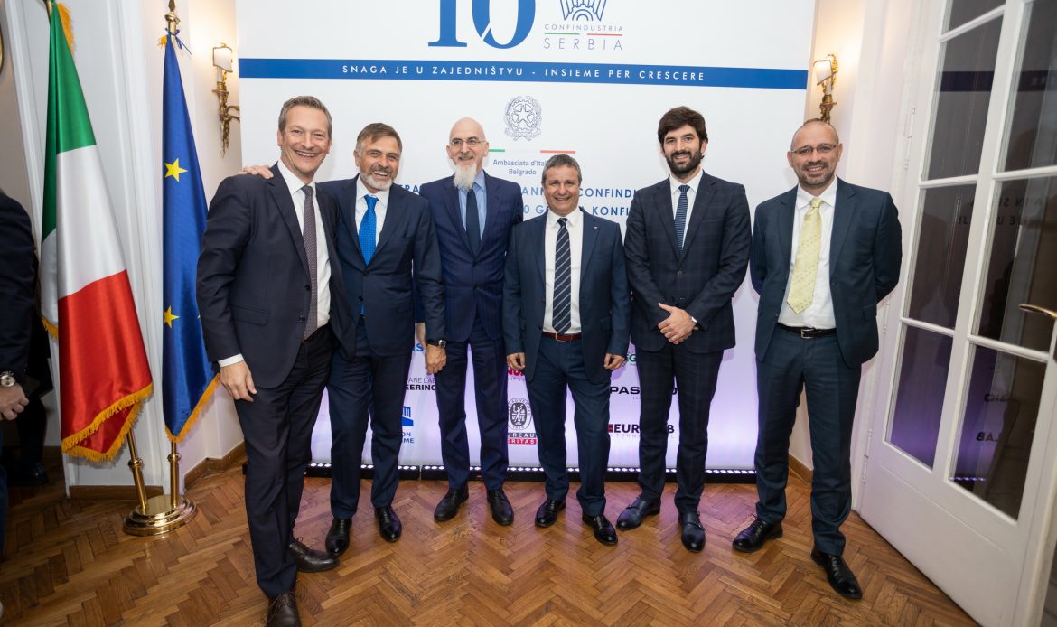 CELEBRATI 10 ANNI DI CONFINDUSTRIA IN SERBIA-003